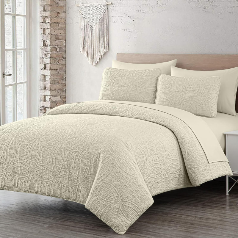 Liam Microfiber 7 Piece Bed in a Bag Comforter Set, Queen Comforter + 6 Additional Pieces, Ivory