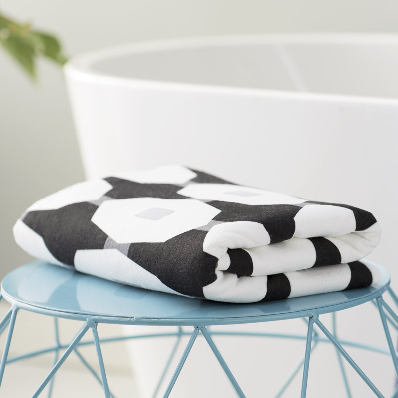 Ayasha Bath Towel, Black