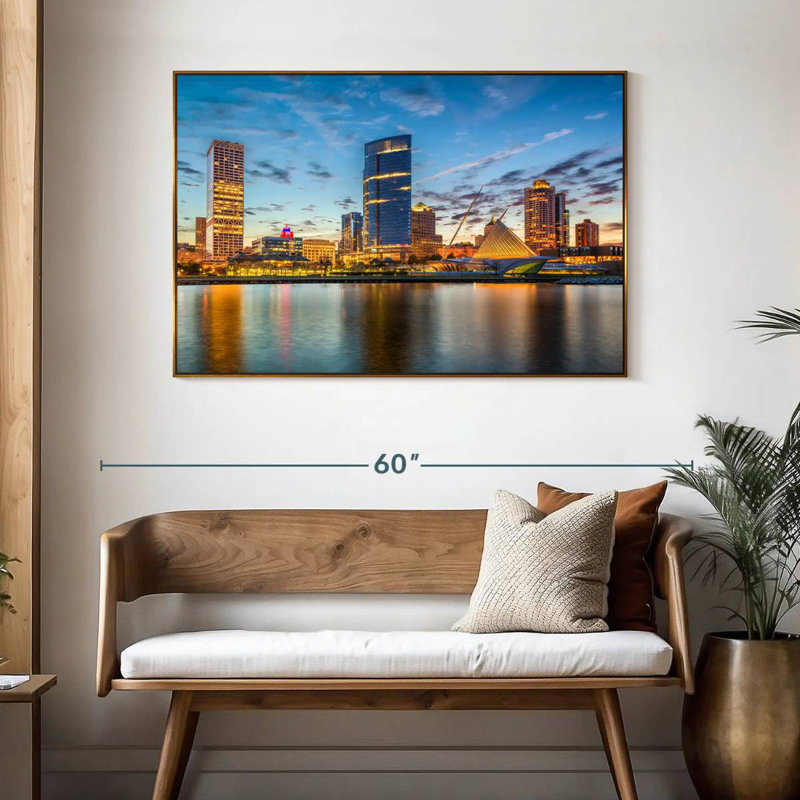 Milwaukee Cityscape, 46 po x 31 po, Cadre flottant doré