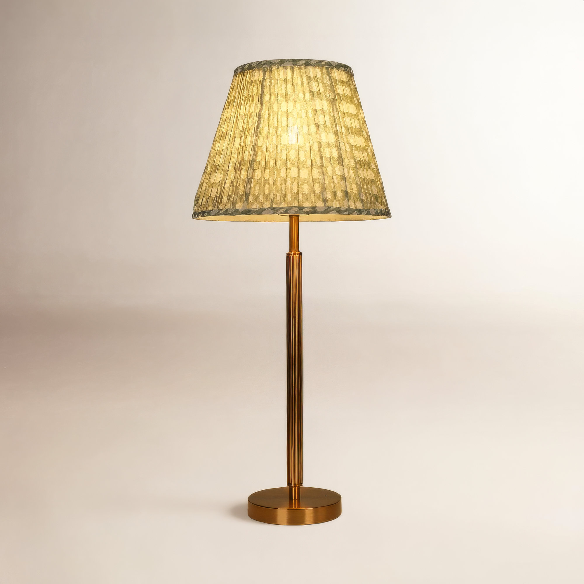 1-Light Dimmable 27.6’’ H Fabric Pleats Buffet Modern Farmhouse Table Lamp, Green