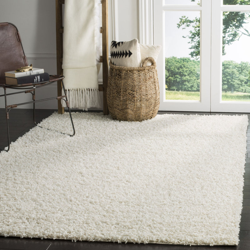 Tapis blanc cassé à poils longs Amoroso, Rectangle 6 pi x 9 pi