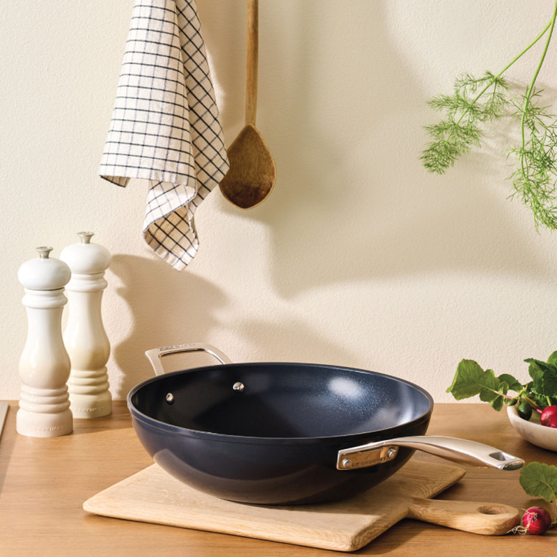 Le Creuset Essential Non-Stick Ceramic Stir-Fry Pan 4.9 Qt.