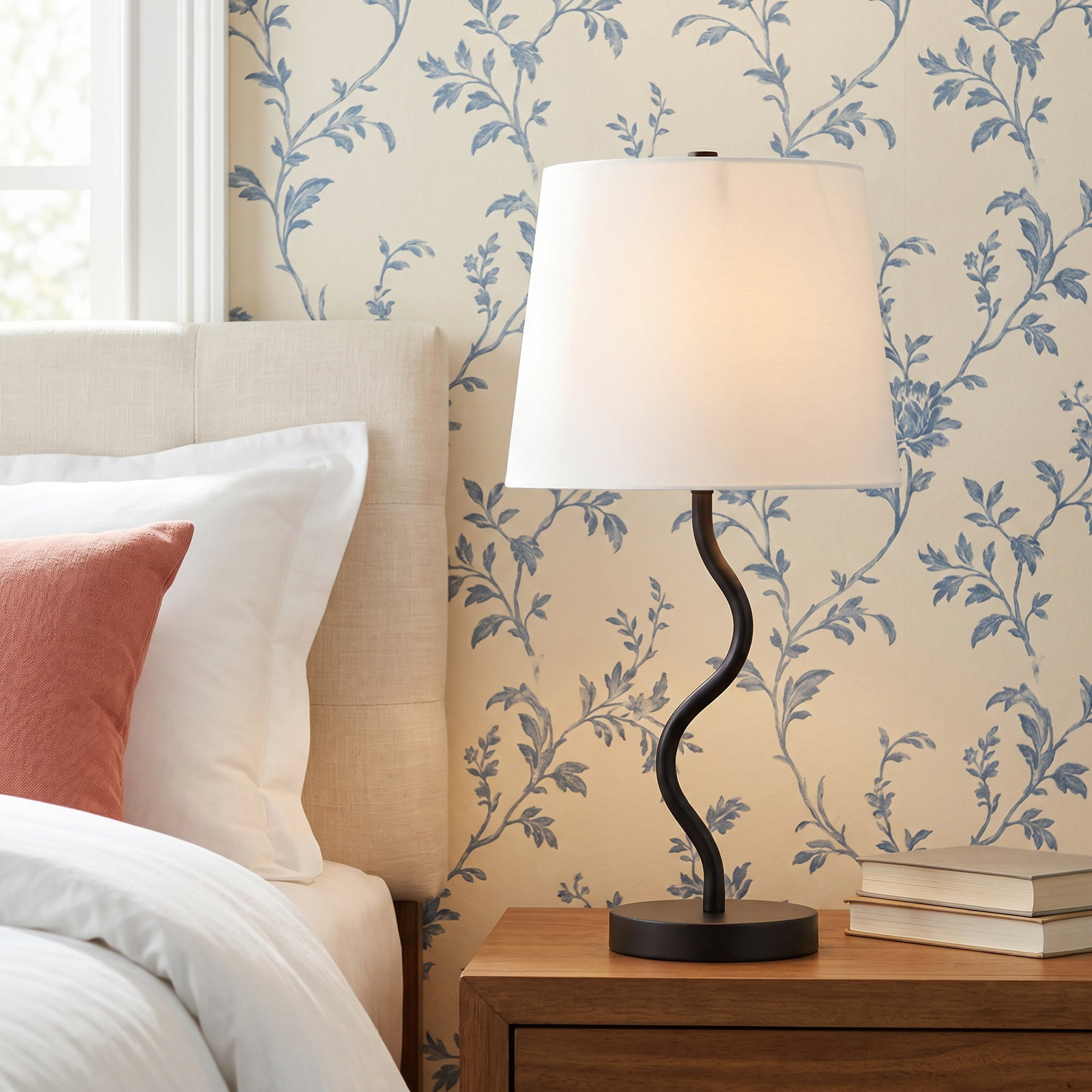 Lorine Metal Table Lamp