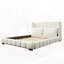 Lit plateforme tapissier avec 2 coussins-128948976-128948978