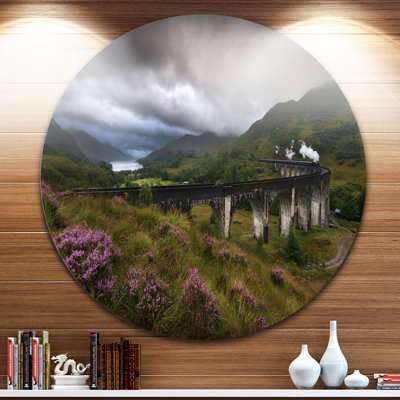 " Glenfinnan Viaduct, Scotland "