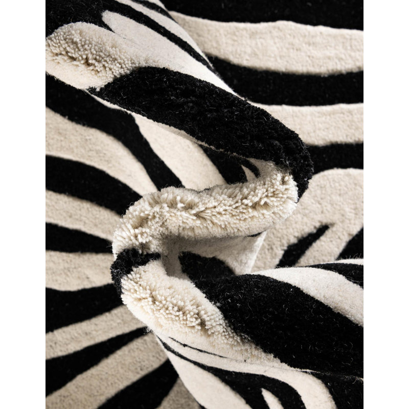 Zebra Kimber Rug, Rectangle 2' x 3'1"