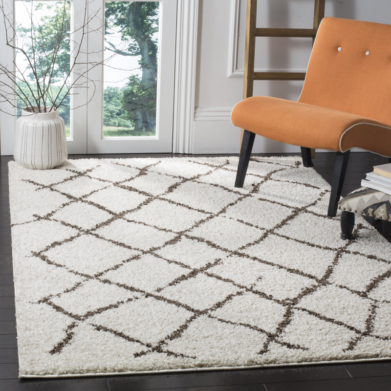 Sheffield Abstract Hand Woven Area Rug, Rectangle 122 x 183 cm