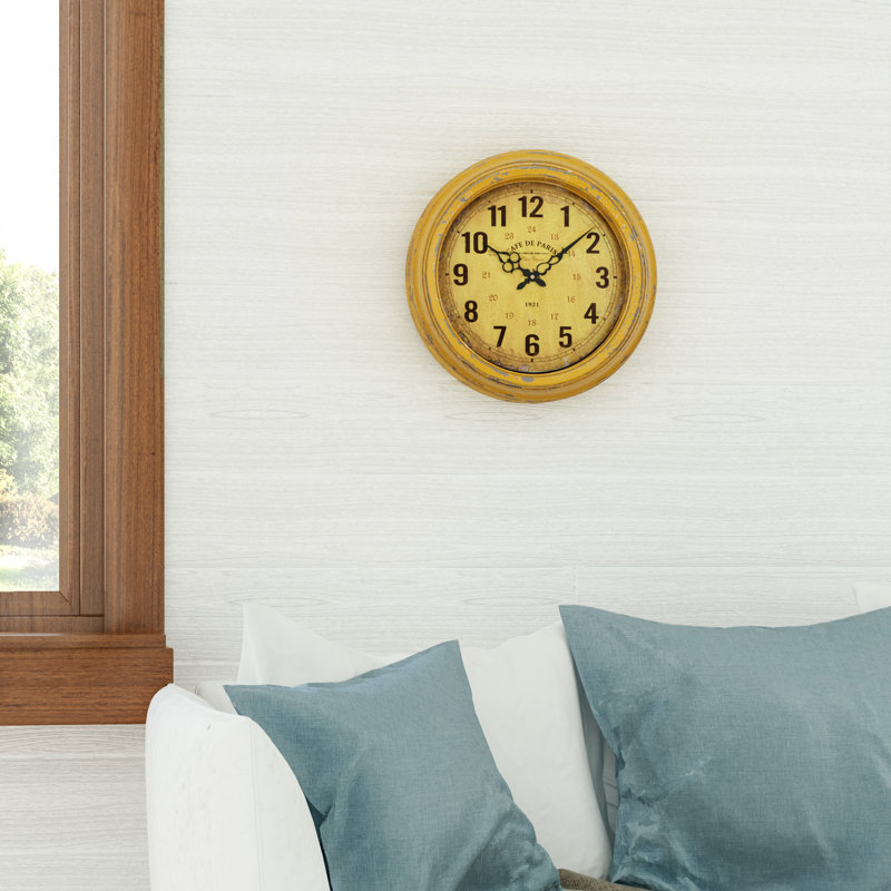 Horloge murale circulaire en fer 13 po