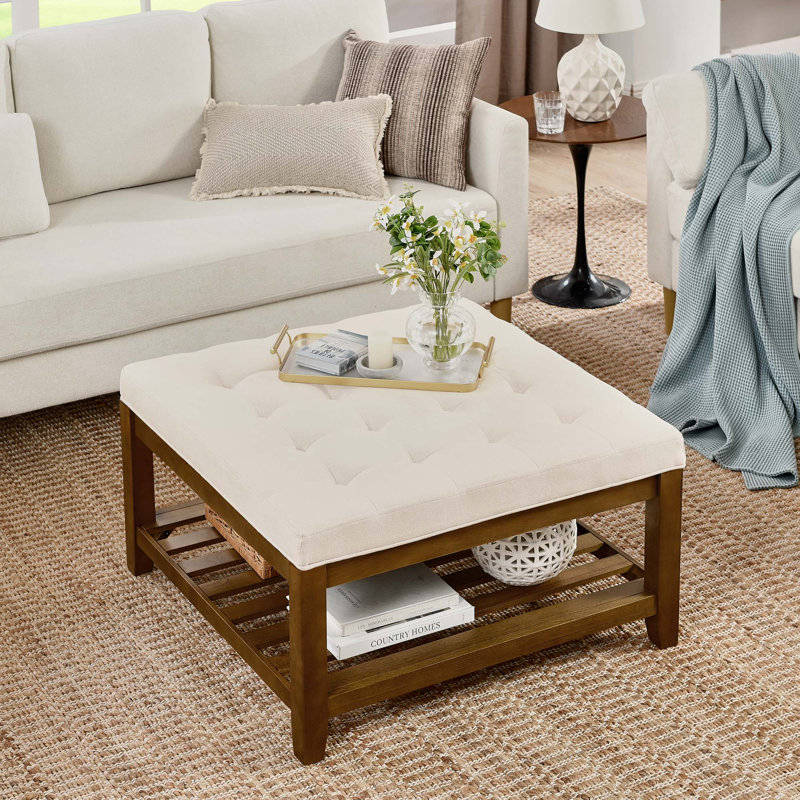 Grande table basse rembourrée en lin capitonné avec tablette en bois de hêtre, Ivoire ivoire