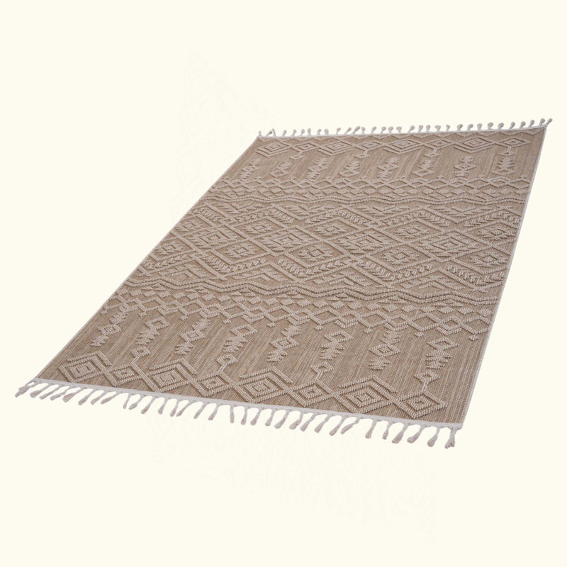 Traditional Indoor/Outdoor Area Rug, Stain-Resistant And Non-Shedding For High-Traffic Areas, Rectangle 4' x 6'2"