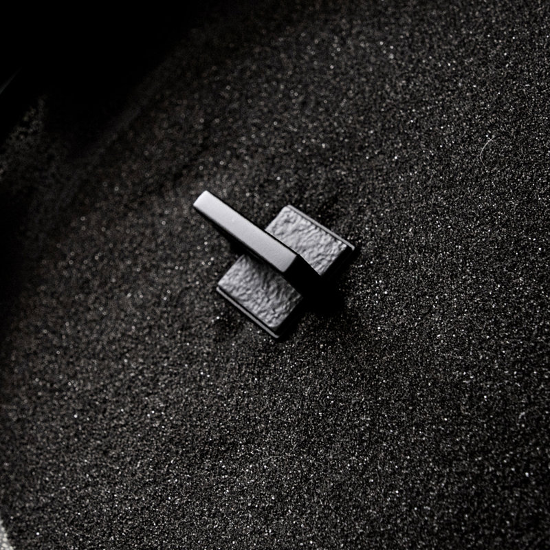 Bijou Ember Collection Handle Pull - Contemporary Hardware for Drawers & Cabinets, Matte Black, 1"