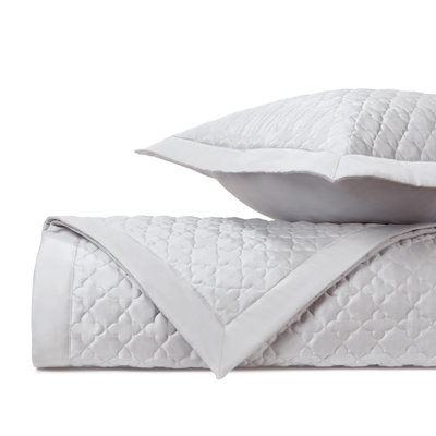 Clover Coverlet Set