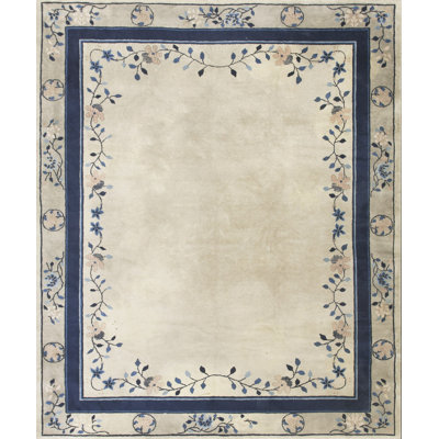 Tapis beige crème crème en laine noué à la main des années 1930