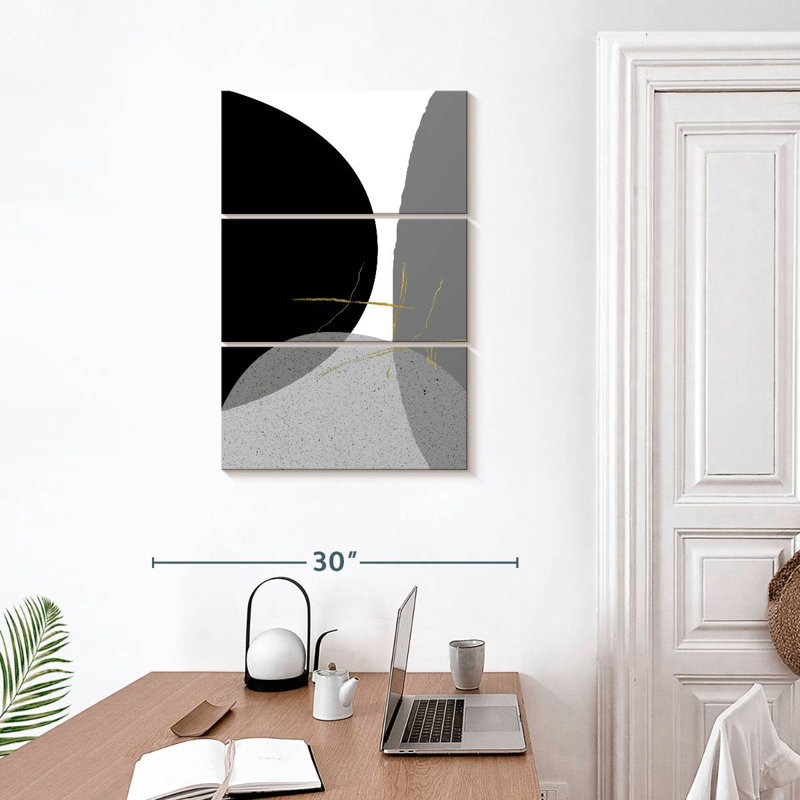 Avery Black Gold Minimalist I, 32" H x 20" W