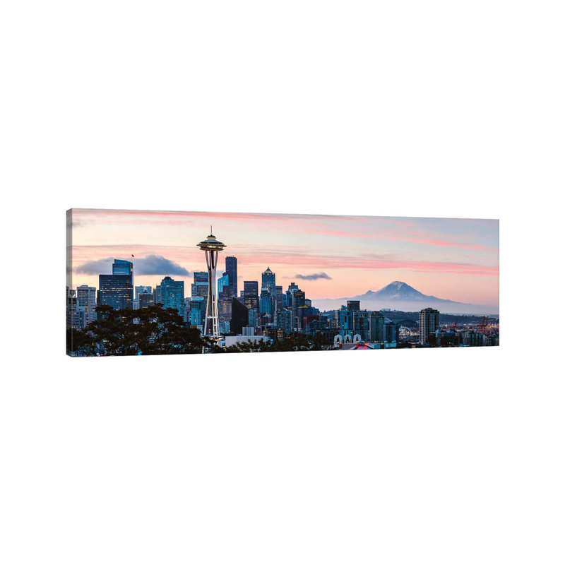 «Seattle Skyline And Mt Rainier», giclée sur toile tendue avec châssis, H 20 po x l 60 po