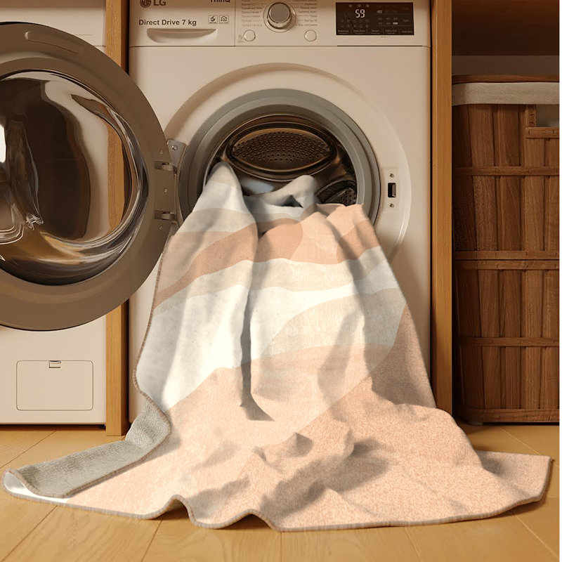 Tapis beige uni lavable à la machine Manhasset, 7 x 9