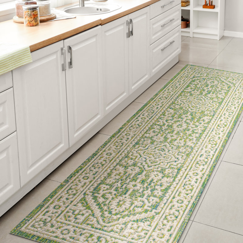 Aaleayah Medallion Textured Weave Cream/Green Indoor/Outdoor Rug, Runner 2'2" x 10'
