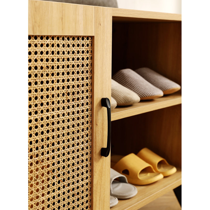 Petite armoire de rangement en bois