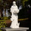 Statue de Saint François avec des écureuils