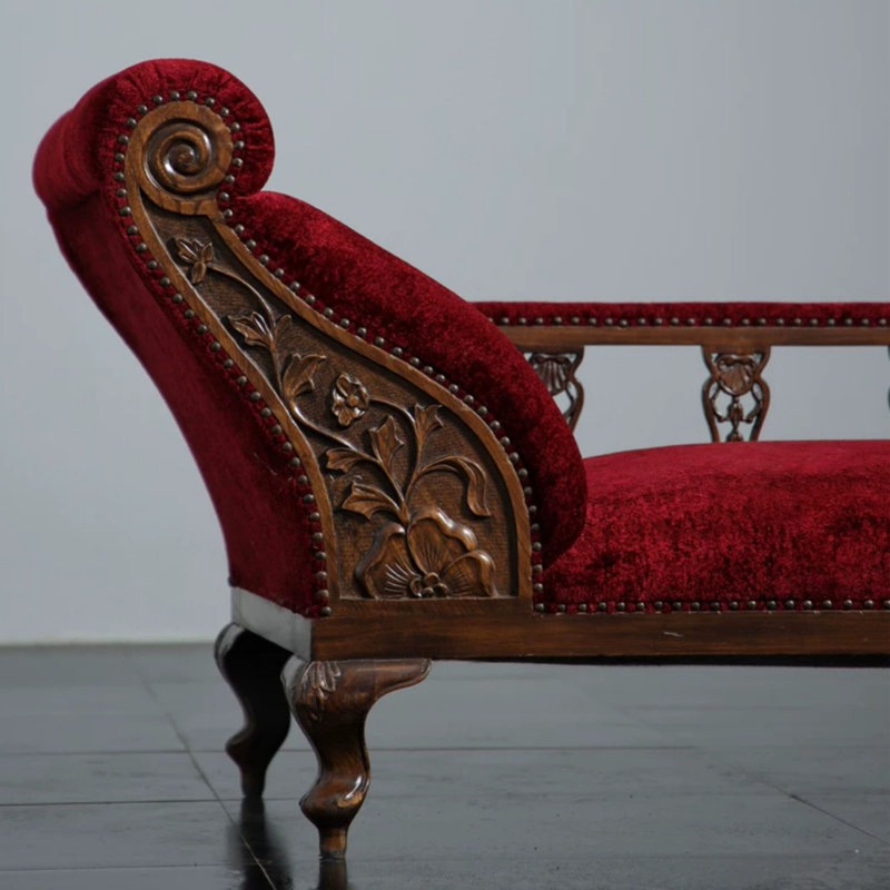 Chaise longue rétro en bois massif sculpté
