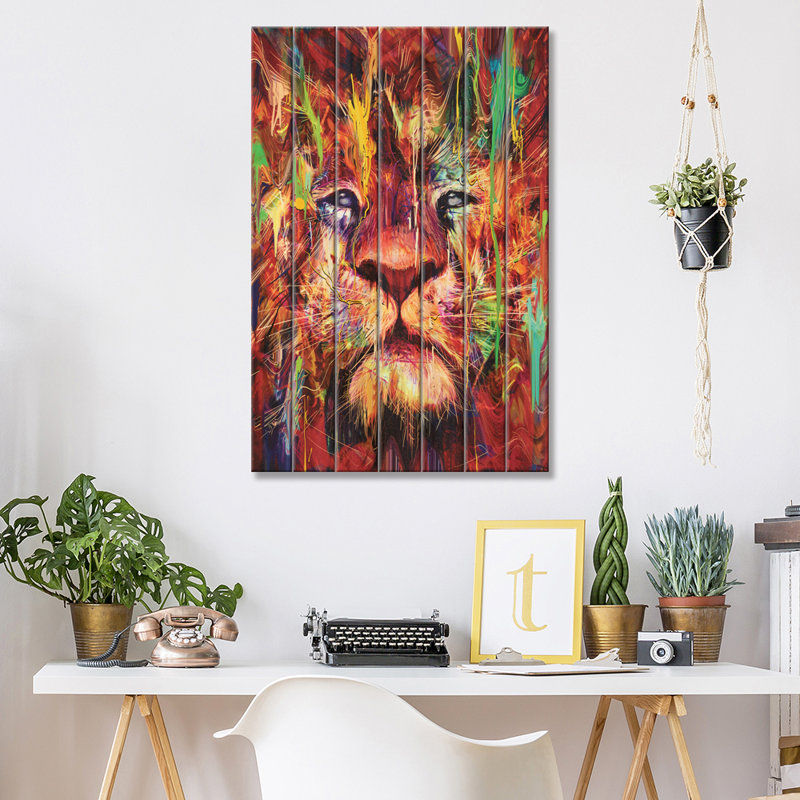« lion red », impression sur toile tendue, H 26 po x l 18 po x P 1,5 po, Toile tendue