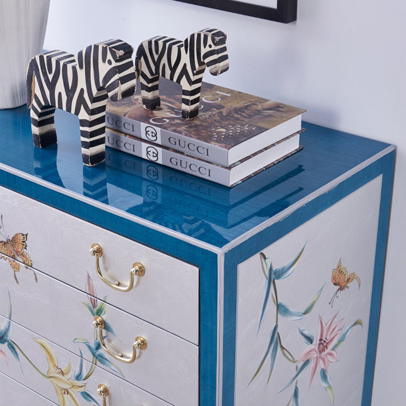 Light Luxury Exquisite Solid Wood Accent Chest