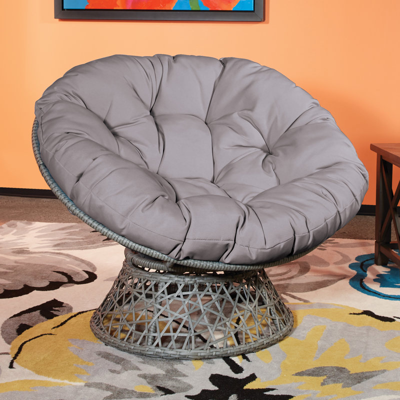 Fauteuil Papasan pivotant de 40 po de largeur en polyester capitonné Leianna, Mélange de polyester gris, Gris