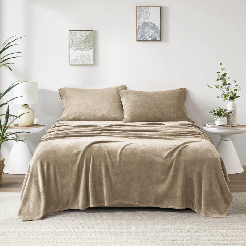 Drap simple taupe - 100% pour une literie confortable, brossé des deux côtés, livré avec un drap plat, des draps-housses et une taie d'oreiller, matelas élastiqués de 16 po, 3 pièces conformes à l'ombre, sensation de velours doux, contient