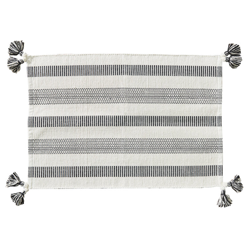 Tapis Gracie Oaks Raven