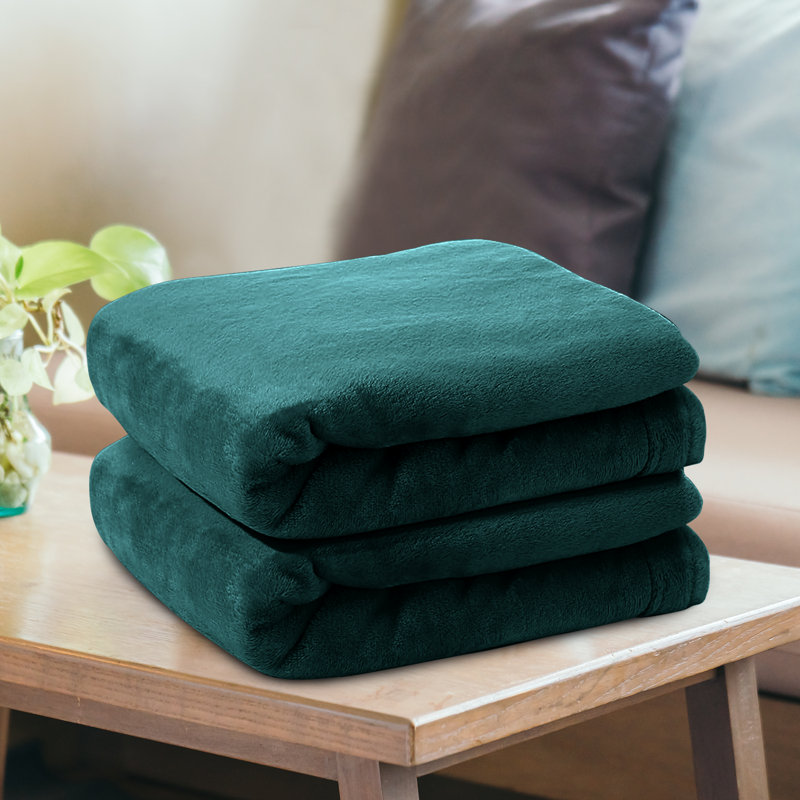 Plush Mink Fleece Blanket – Ultra-Soft, Lightweight Throw For All Seasons, 150cm x 200cm, Green Emerald
