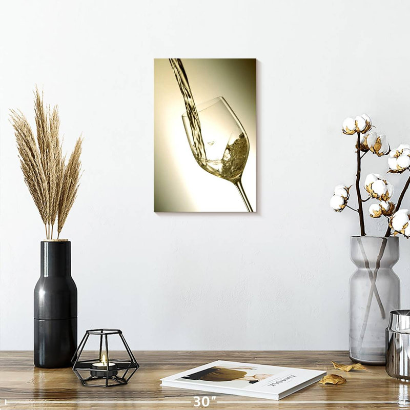Yarlin White Wine Flow, 12" H x 8" W