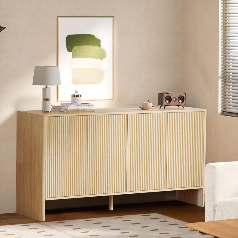 Buffet 58 po à lattes cannelées avec rangement, crédence décorative moderne avec 4 portes cannelées et tablettes réglables, armoire-buffet en bois pour le salon, la salle à manger, le couloir