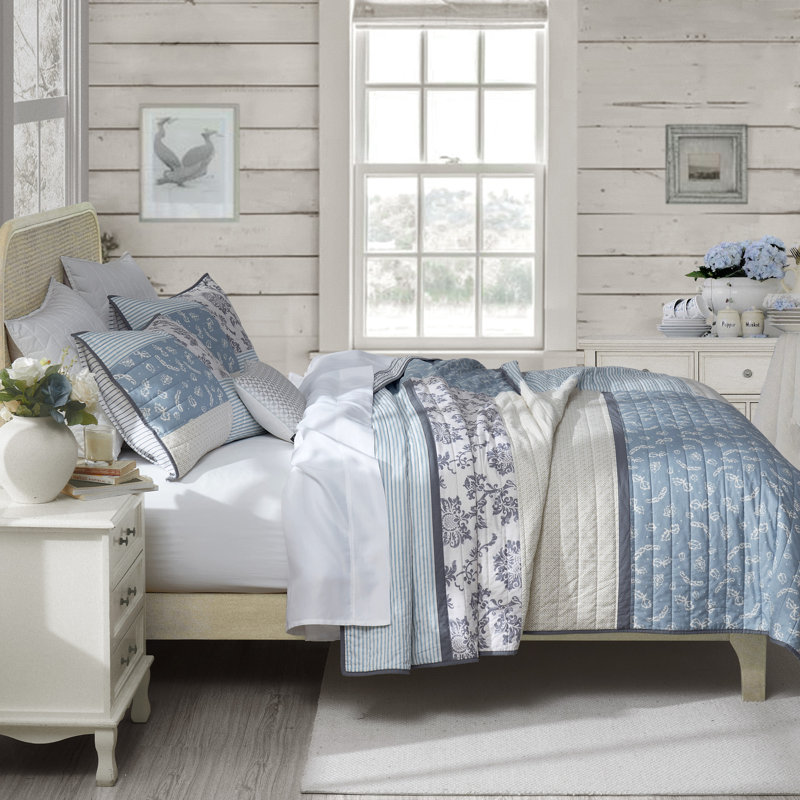 Wonderful 100% Cotton Patchwork Quilt Set, King Quilt + 2 King Shams