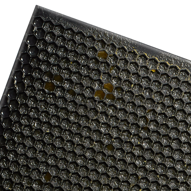 Beekeeping Beehive Accessory, 5.5" H x 16.75" W x 0.5" D