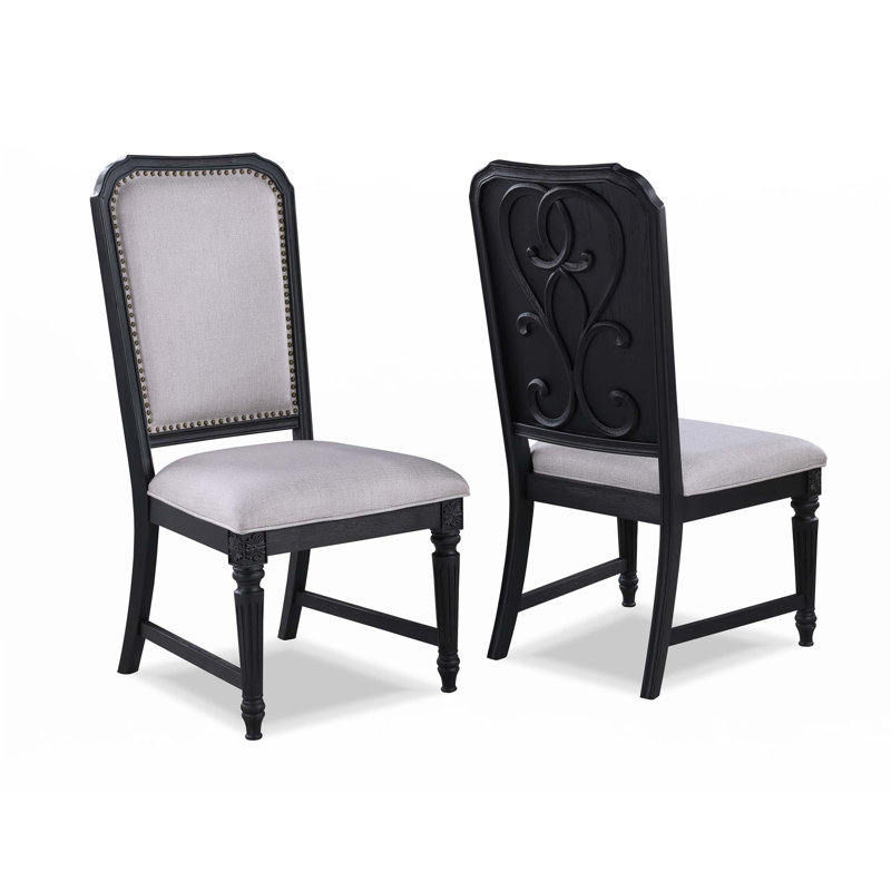 Magnifique chaise de salle à manger traditionnelle