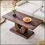 Table basse rectangulaire moderne en bois aggloméré à motif d'autocollants modernes, ajoutant une atmosphère calme et confortable à votre maison