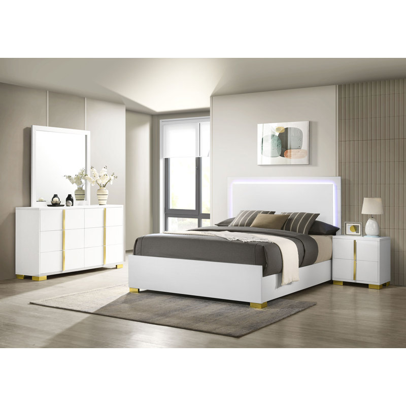 Sabrielle 5-piece Queen Bedroom Set White, White/Gold, Queen