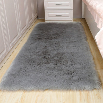 Hirsch Rectangle Faux Sheepskin Area Rug