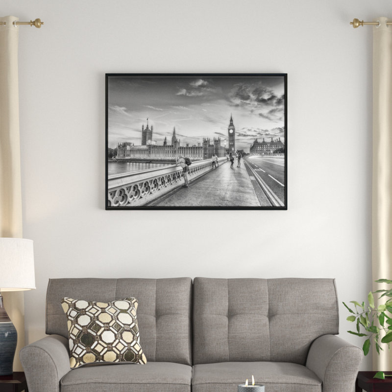 «Beautiful Black and White London View», reproduction de photo sur toile tendue encadrée, H 28 po x l 60 po x P 1,5 po