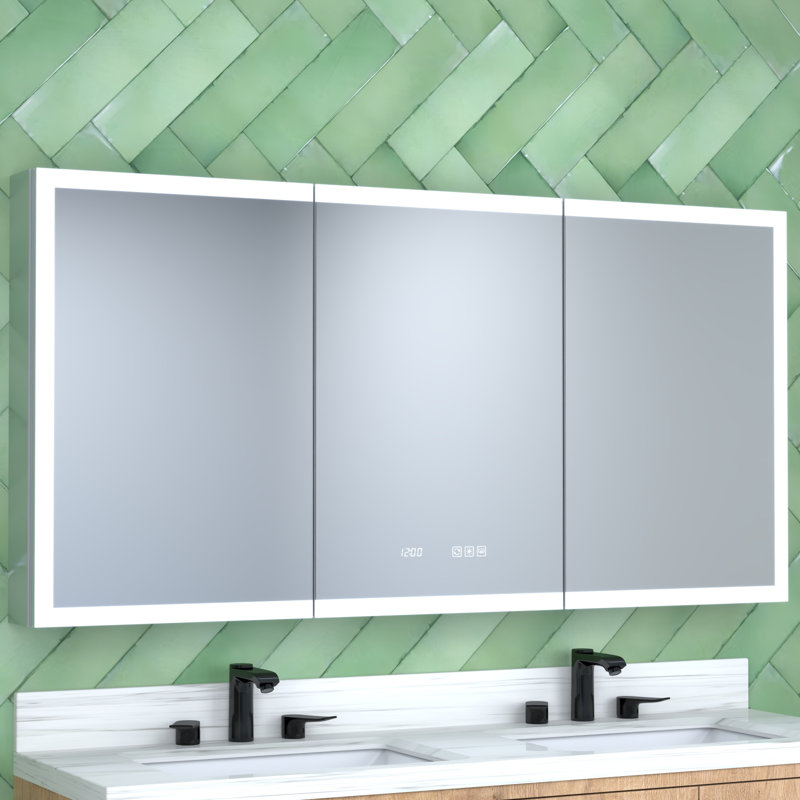 60 po L 30 po H Pharmacie rectangulaire en aluminium argenté encastré / à fixation en surface avec miroir DEL et horloge, 60"