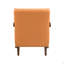 Chaise d'appoint de style moderne en cuir orange capitonné avec détails en bois et finition noyer-423084053