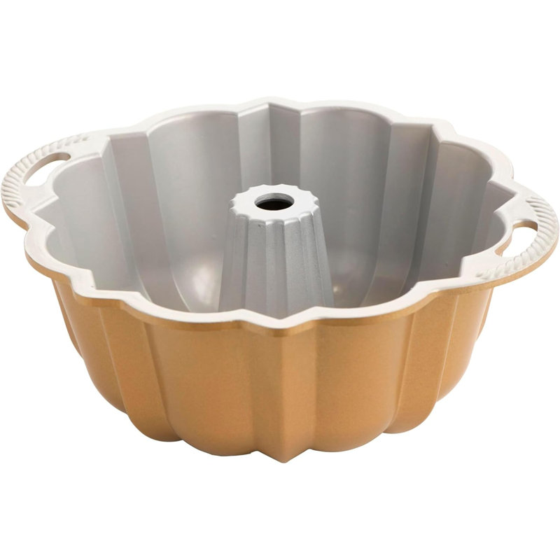 Nordic Ware Anniversary fluted cake pan 12 Cup, Gold