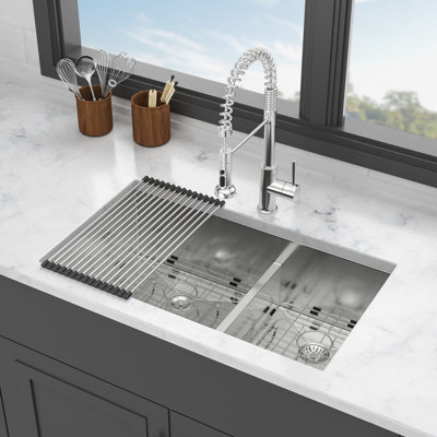Évier de cuisine à double cuve encastrable en acier inoxydable 33 po L