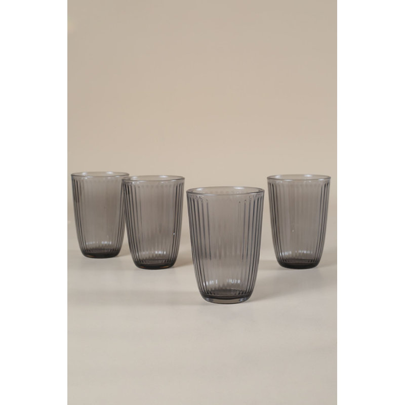 Ensemble de verres, Fume
