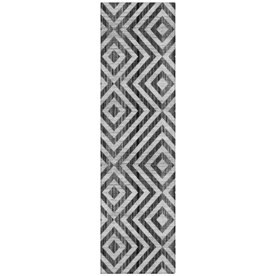 Arieanna Washable Geometric Indoor / Outdoor Rug