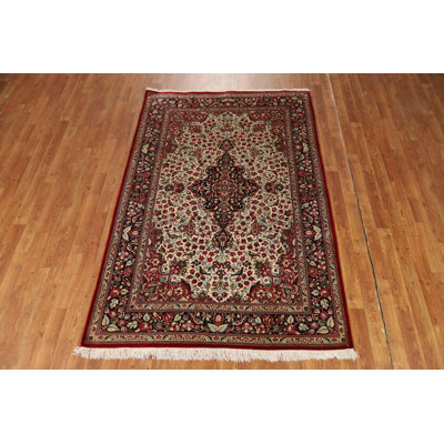 Handmade Floral Silk Traditional Rug 5x7
