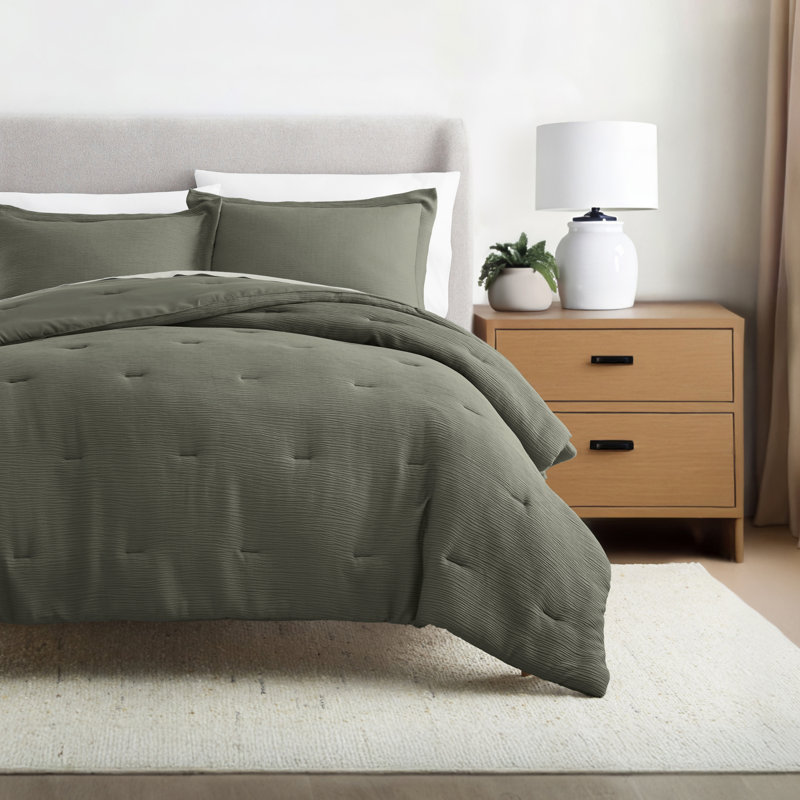 Cloud Gauze Textured Comforter Set, King / Cal-King Comforter + 2 Shams, Olive