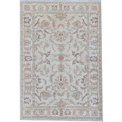 Tapis ivoire noué à la main de haute qualité