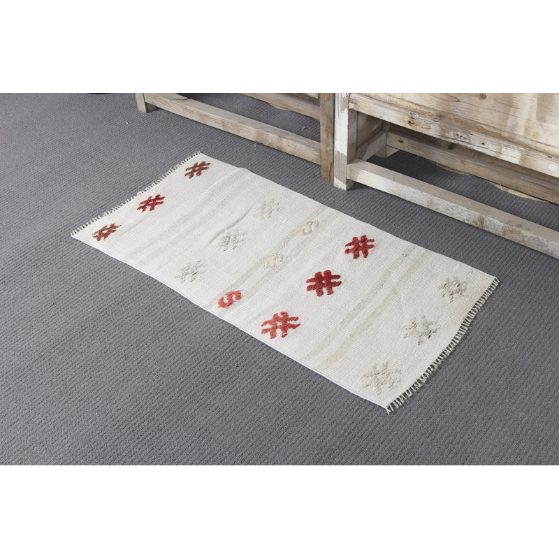 Handcrafted Small Turkish Rug With Flat Weaving Kilim Design in Hemp Material Featuring Patterned Detailing for Entryway Spaces in Beige