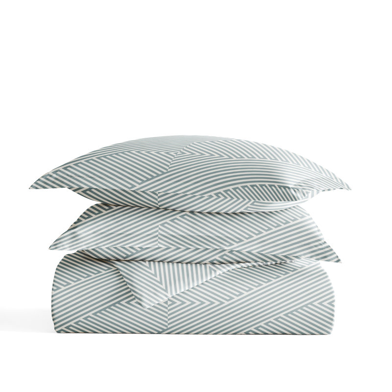 Light Blue Diagonal Pattern Microfiber King/Cal King Duvet Cover Set